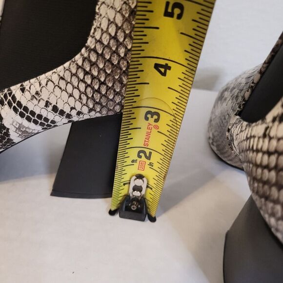 Lulus Snakeskin Chelsea Ankle Boots Women's 10 Booties 3" Heel Elastic Ankle - Picture 6 of 8